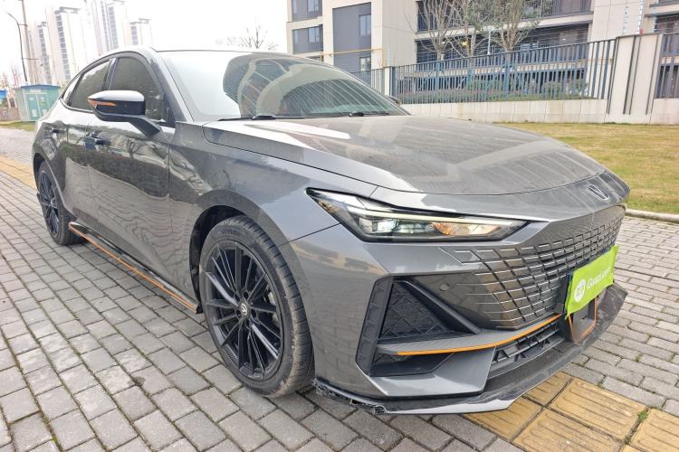 Used CHANGAN UNI-V 2023 1.5T Sport Edition
