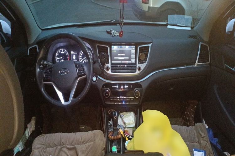 Used Hyundai Tucson 2015 1.6T Dual-Clutch Two-Wheel-Drive Smart Model
