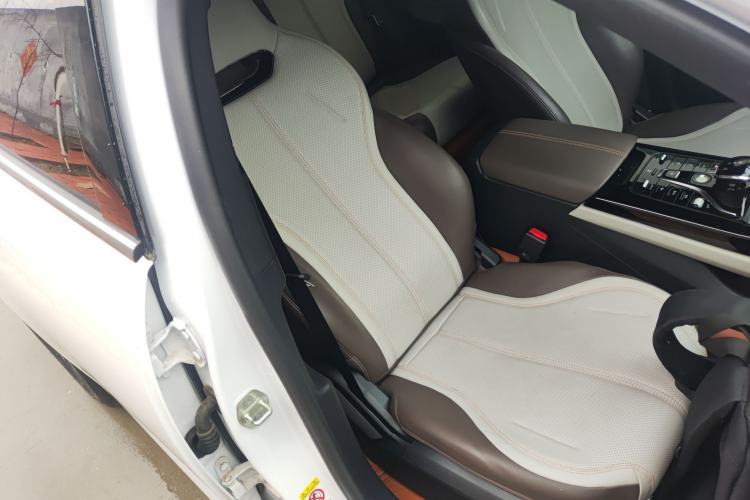 Used BYD Qin PLUS 2024 HONOR Edition DM-i 55KM Leading Model
