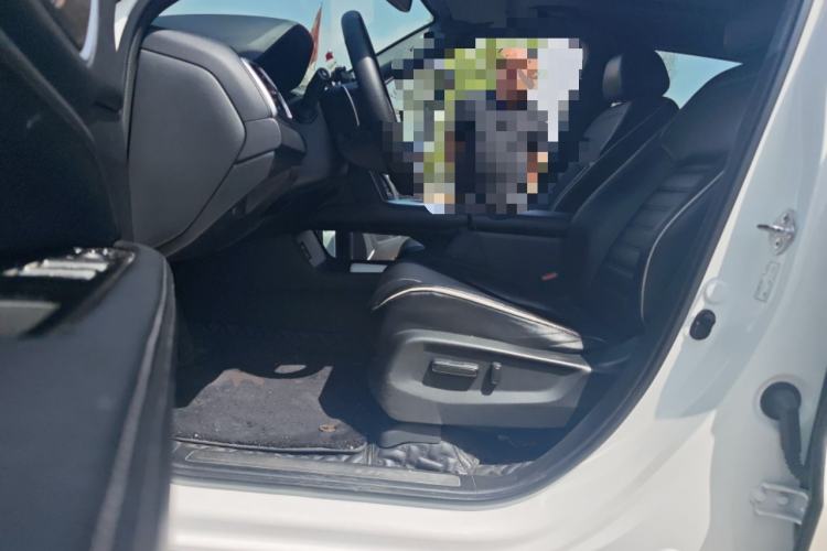 Used Honda UR-V 2017 370TURBO Four-Wheel Drive Prestige Edition China V Left Front Seat