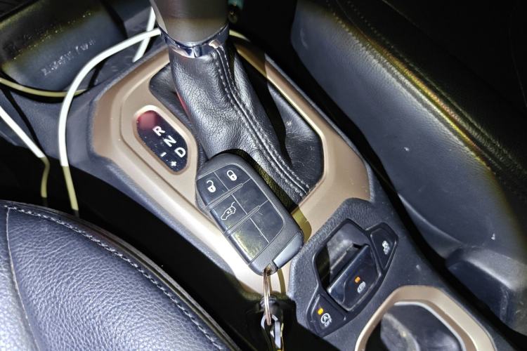 Used Jeep Renegade 2017 180T Automatic Jingneng Edition Interior 1