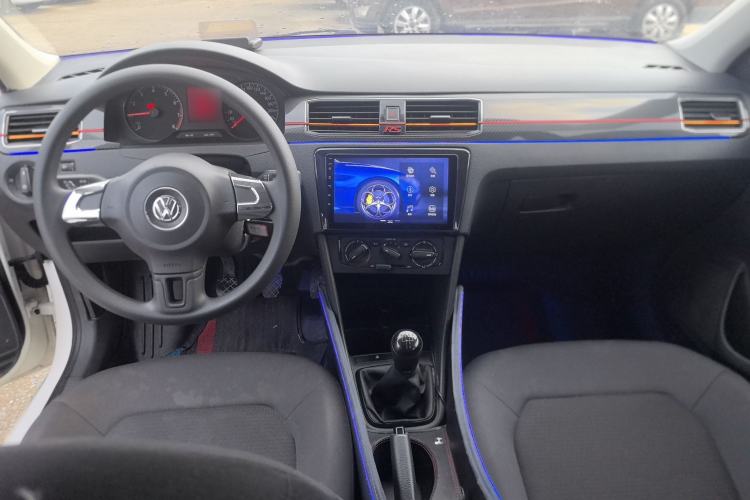 Used Volkswagen Santana 2019 1.5L Manual Fashion Edition China VI Standard Center Console