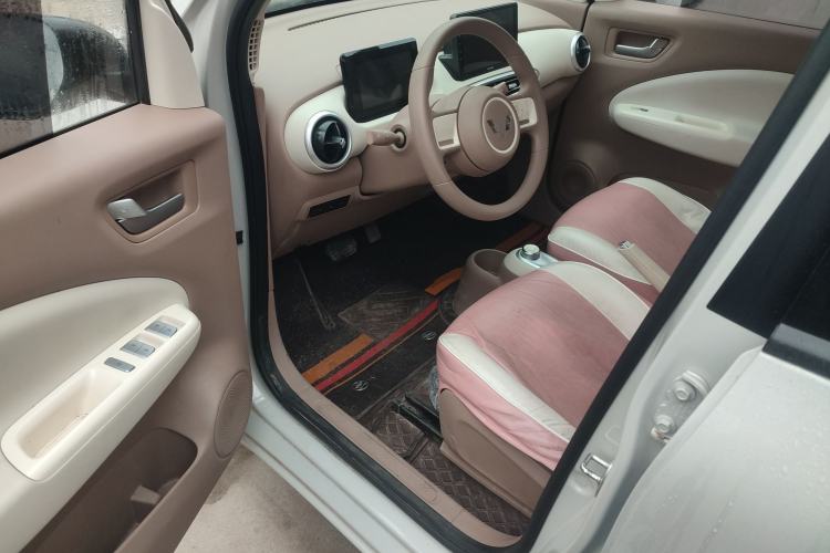 Used Wuling Hongguang MINIEV 2025 Four-Door Version Advanced Edition Driver Seat