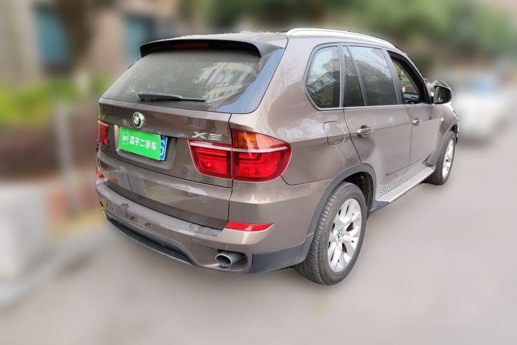 Used BMW X5 2011 xDrive35i Luxury Model
