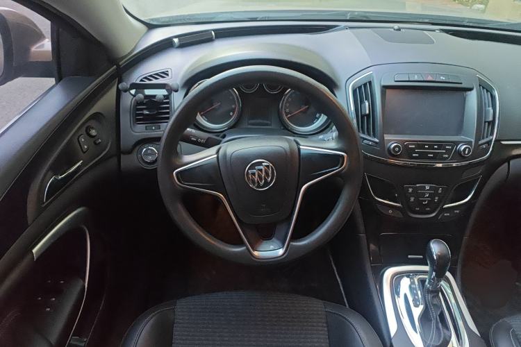 Used Buick Regal 2015 1.6T Leading Technology Model Steering Wheel