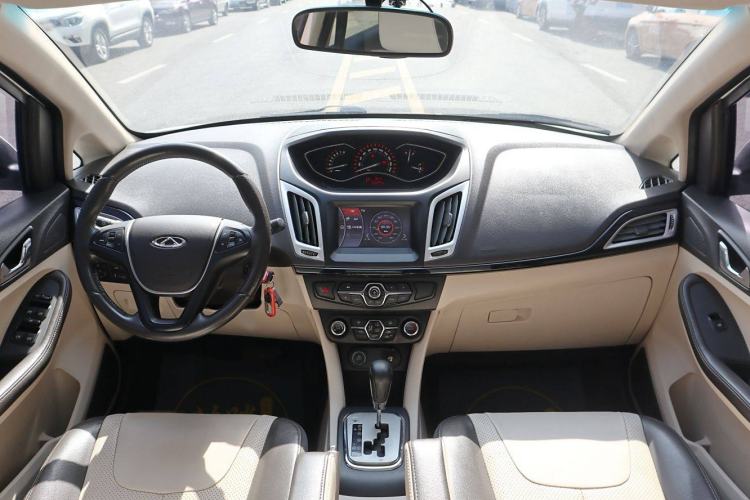 Used Chery Arrizo M7 2015 2.0L CVT Comfort Edition 232 Seats