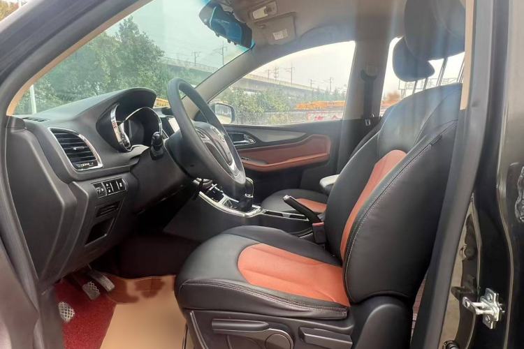 Used Baojun 560 2015 1.8L Manual Elite Edition
