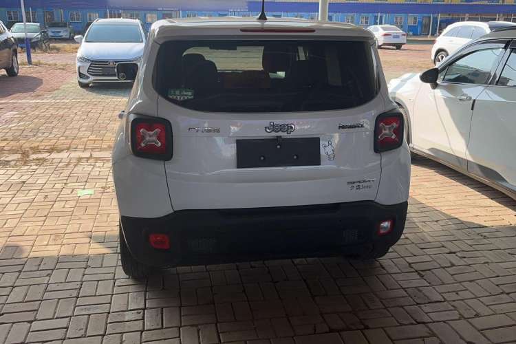 Used Jeep Renegade 2018 Connected Large Screen Version 180T Automatic Kinetic Edition+