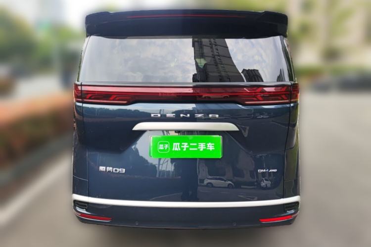 Used Denza D9 2024 DM-i 980 Four-Wheel Drive Flagship Model Rear