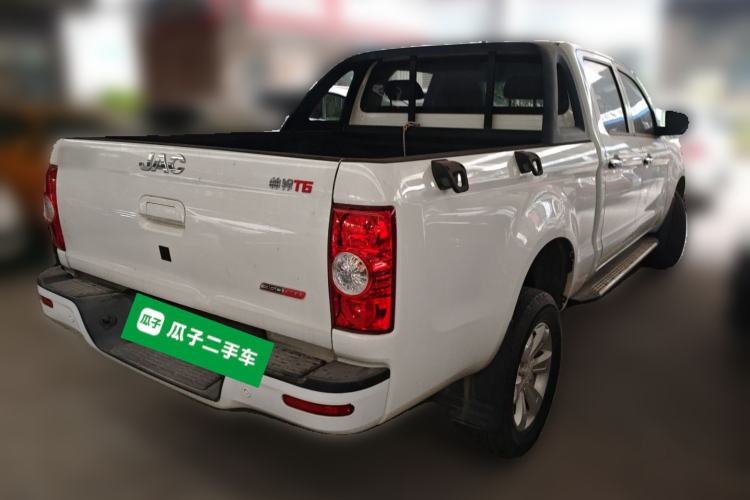 Used JAC Group T6 2020 2.0T Diesel Two-Wheel-Drive Elite Version Long Wheelbase China VI Emission Standard HFC4DB2-2E