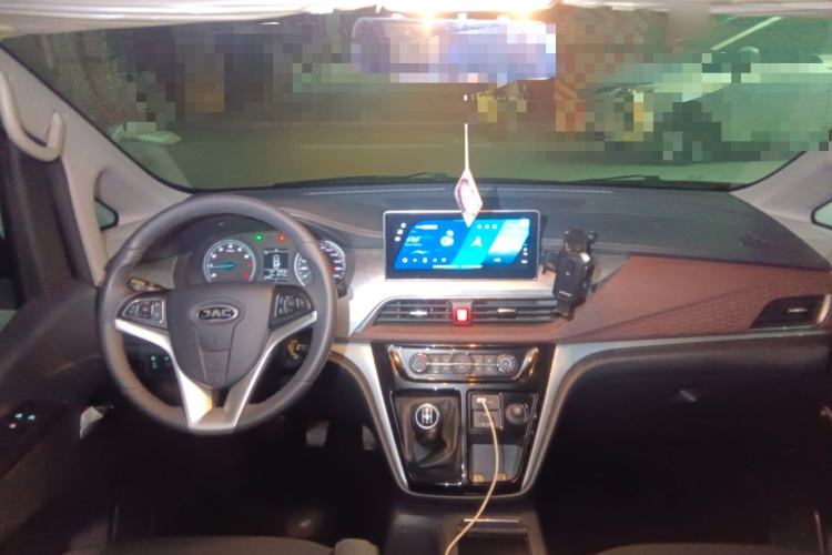 Used JAC Refine M3 2022 PLUS 1.8L 7-seater Standard Model
