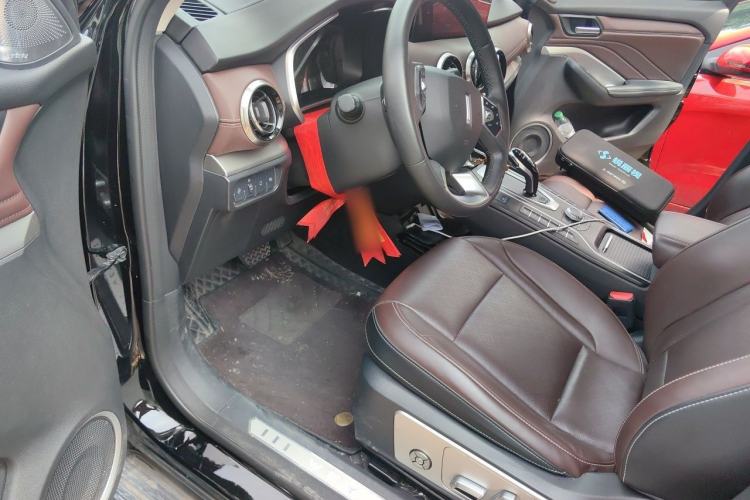 Used Wey VV6 2020 2.0T Two-Wheel Drive Smart Protection+