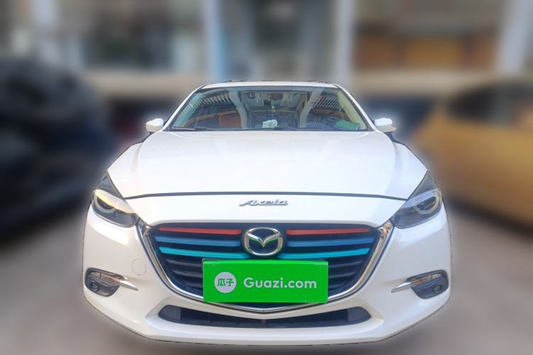 Used Mazda 3 Axela 2017 Sedan 1.5L Automatic Luxury Model China VI Standard
