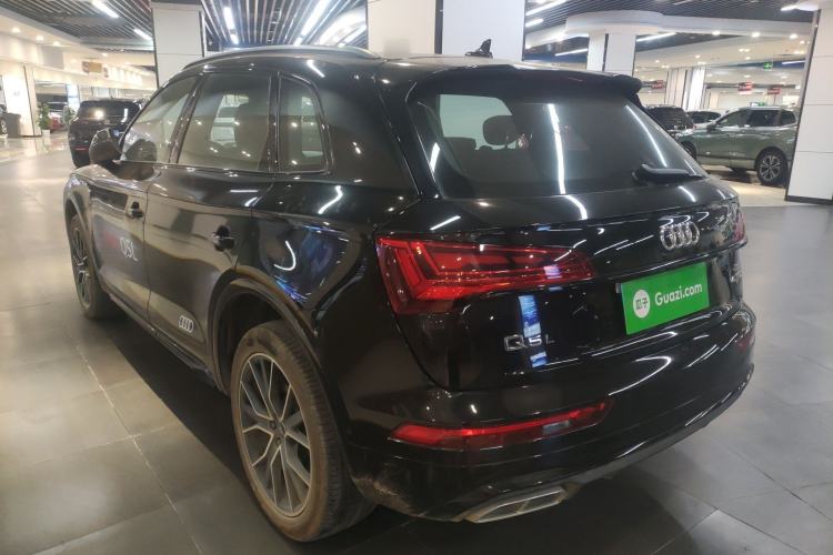 Used Audi Q5L 2025 quattro 45th Anniversary Edition 45 TFSI Luxury Dynamic Model Rear Left 45 Deg