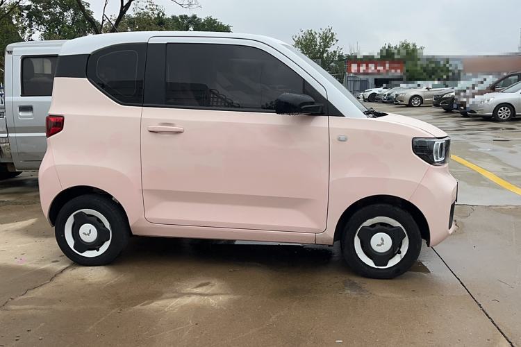 Used Wuling Hongguang MINIEV 2021 Macaron Premium Model – Lithium Iron Phosphate