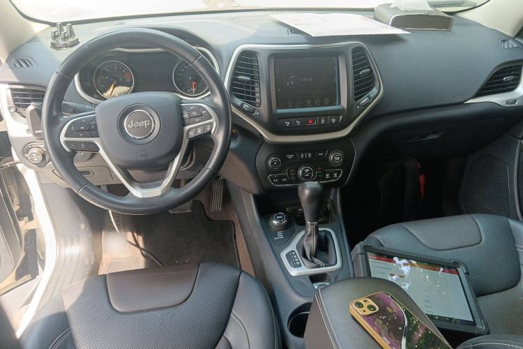 Used Jeep Cherokee 2016 2.4L All-in-One Edition