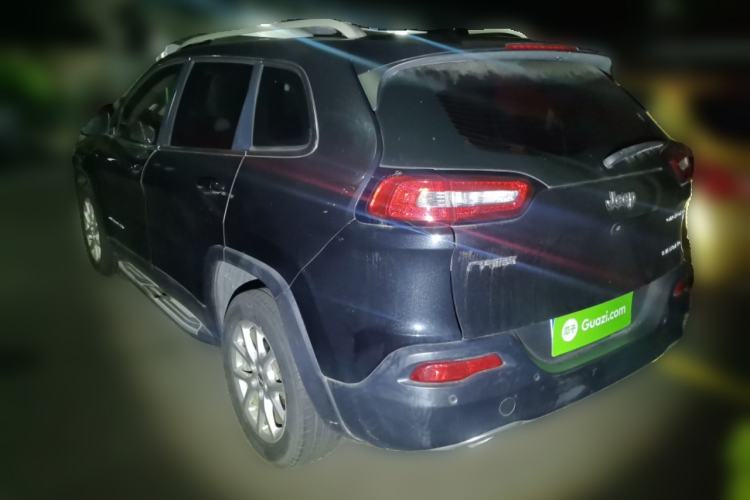 Used Jeep Cherokee 2017 2.0L Superior Edition Rear Left 45 Deg