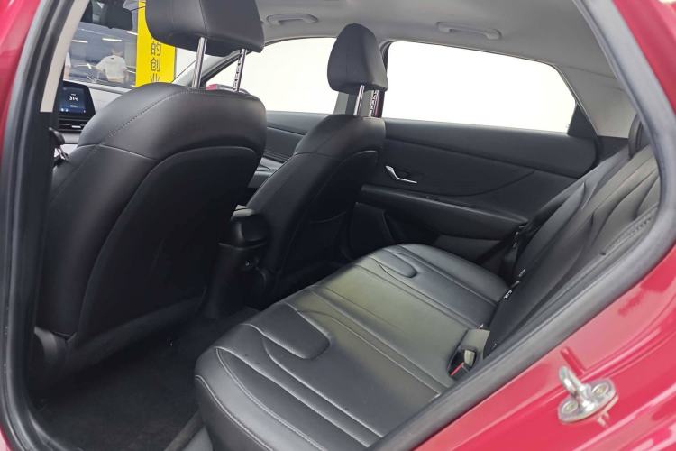 Used Hyundai Elantra 2021 1.5L CVT LUX Prestige Edition