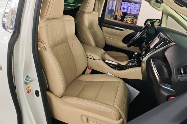 Used Toyota Alphard 2019 Dual-Engine 2.5L Prestige Edition
