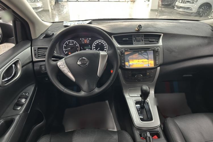 Used Nissan Sylphy 2014 1.6XV CVT Deluxe Edition Interior 1