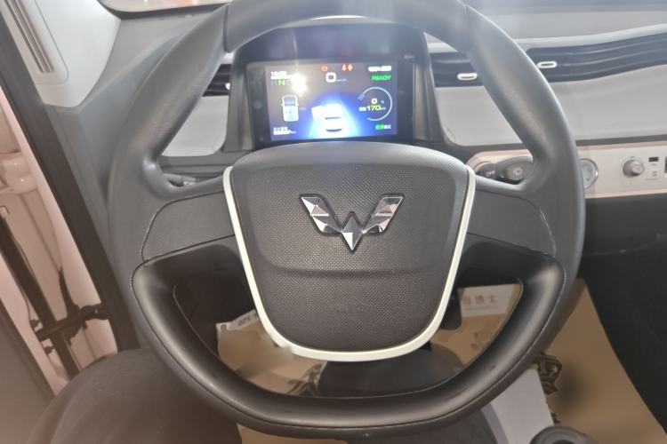 Used Wuling Hongguang MINIEV 2021 Macaron Premium Model – Lithium Iron Phosphate Steering Wheel