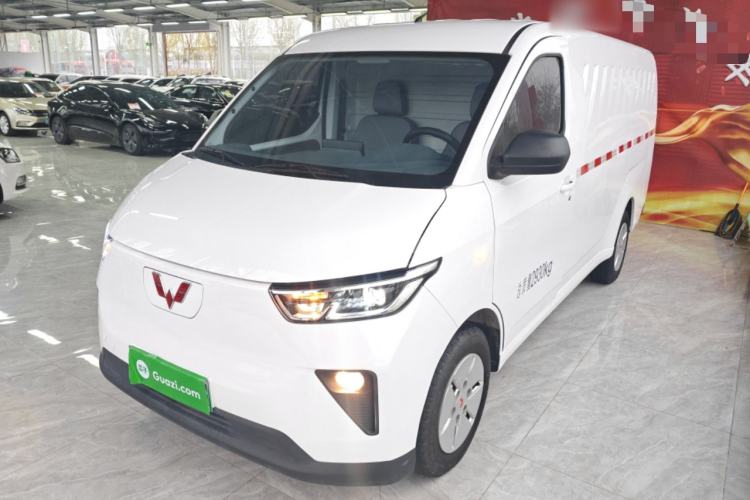 Used Wuling Yangguang 2024 300km Comfort Version with Sealed Windows 60kW