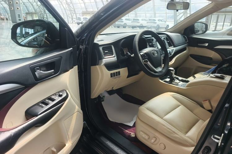 Used Toyota Highlander 2015 2.0T Four-Wheel Drive Luxury Edition 7-Seater