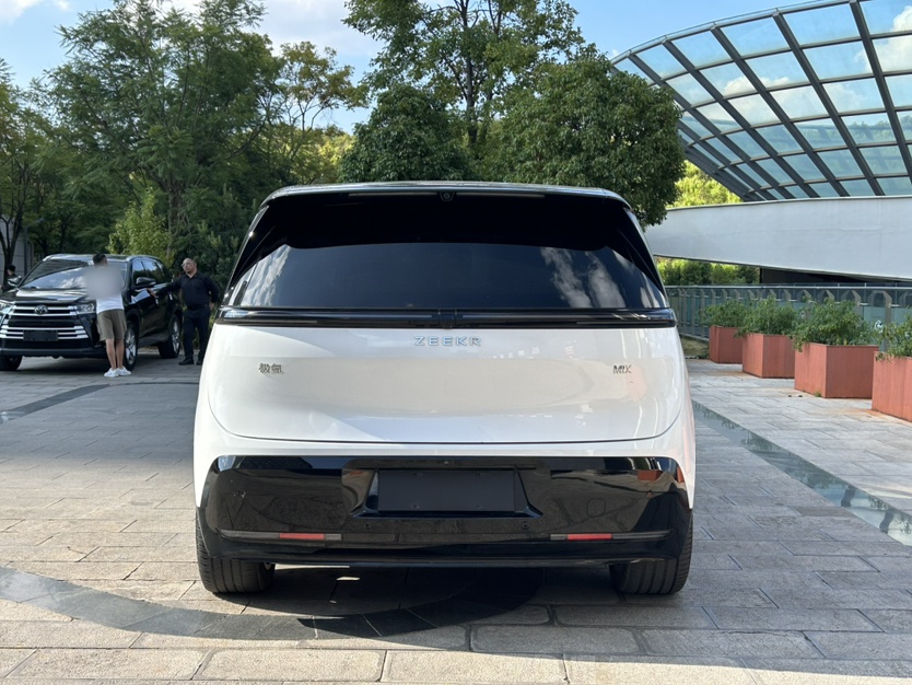 Zeekr MIX 2025 Intelligent Driving Version — снимка 5