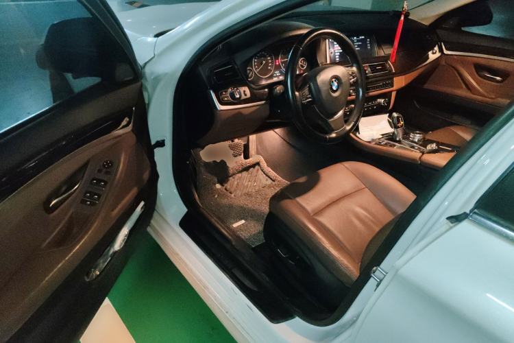 Used BMW 5 Series 2014 528Li Leading Model Driver Seat