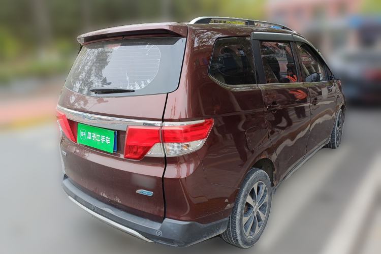 Used Venucia M50V 2017 1.6L XL CVT Luxury Edition Rear Right 45 Deg