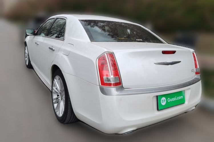 Used Chrysler 300C 2014 3.0L Excellence Edition