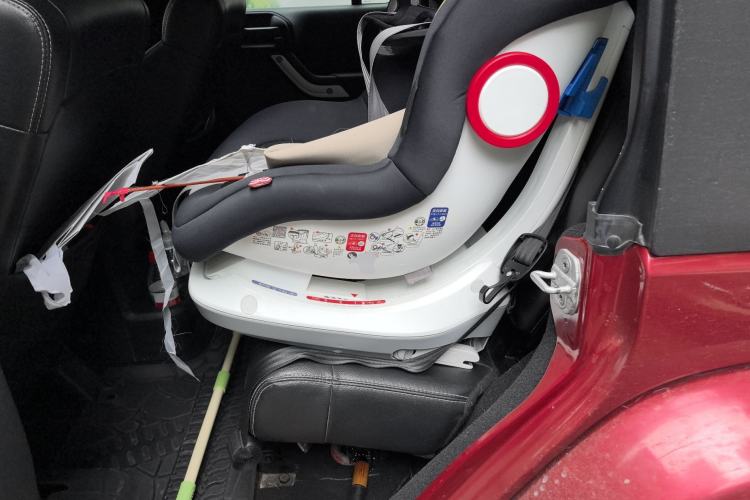 Used Jeep Wrangler 2012 3.6L Sahara Four-Door Edition
