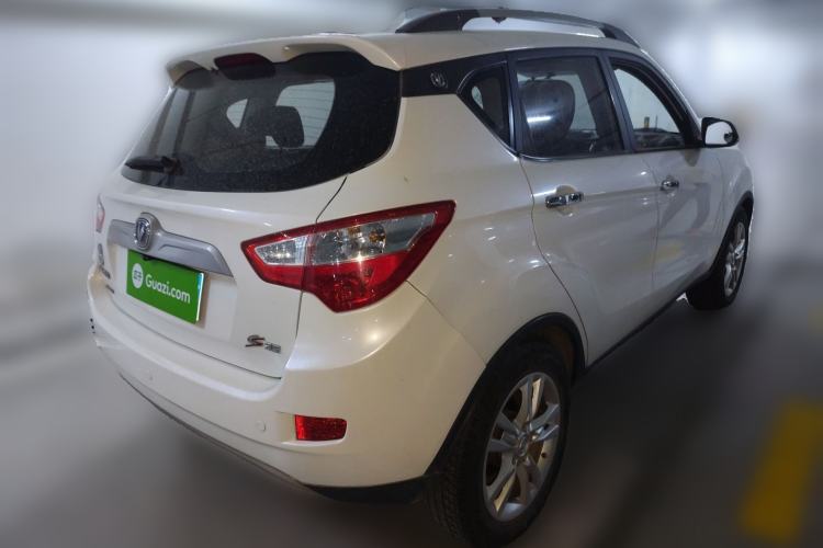 Used CHANGAN CS35 2014 1.6L Automatic Luxury Model China IV Standard
