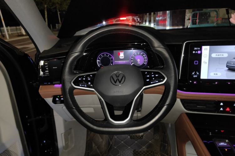 Used Volkswagen Teramont  Steering Wheel