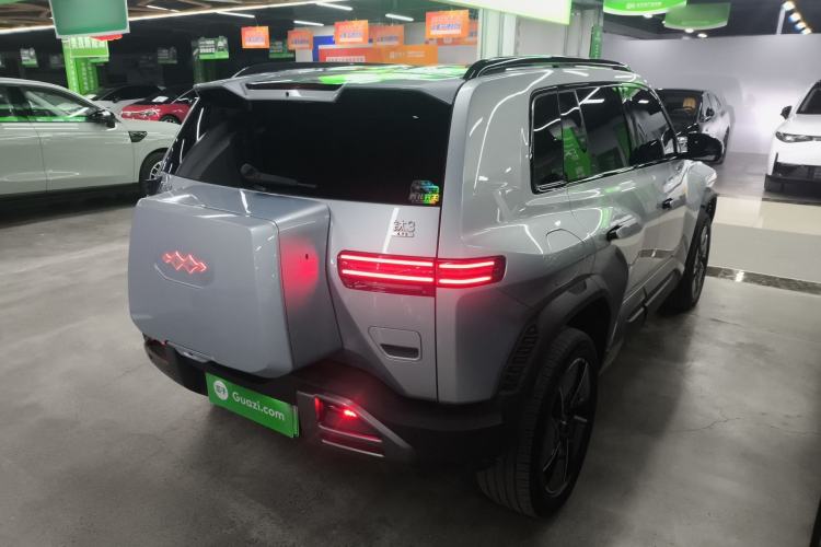 Used Formula Leopard Titanium 3 2025 501 km All-Wheel Drive Intelligent Driving Max Edition Rear Right 45 Deg