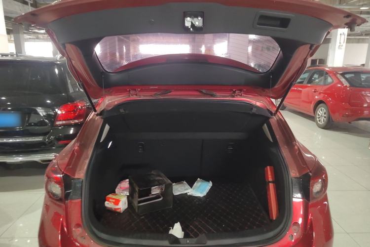 Used Mazda 3 Axela 2017 Hatchback 1.5L Automatic Luxury Model Emission Standard China V
