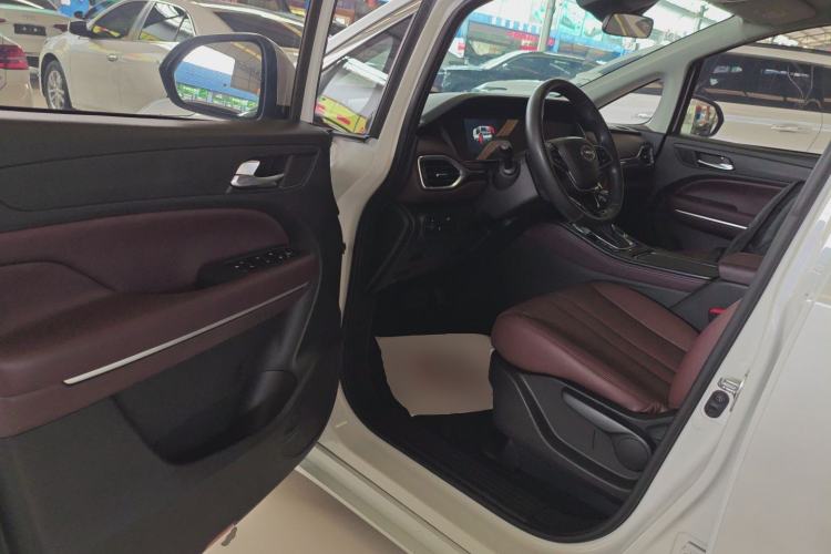 Used GAC Trumpchi M6 2021 PRO 270T DCT Elite Edition Driver Seat