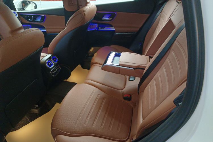 Used Mercedes-Benz GLC 2023 GLC 300 L 4MATIC Dynamic Edition 5-seater
