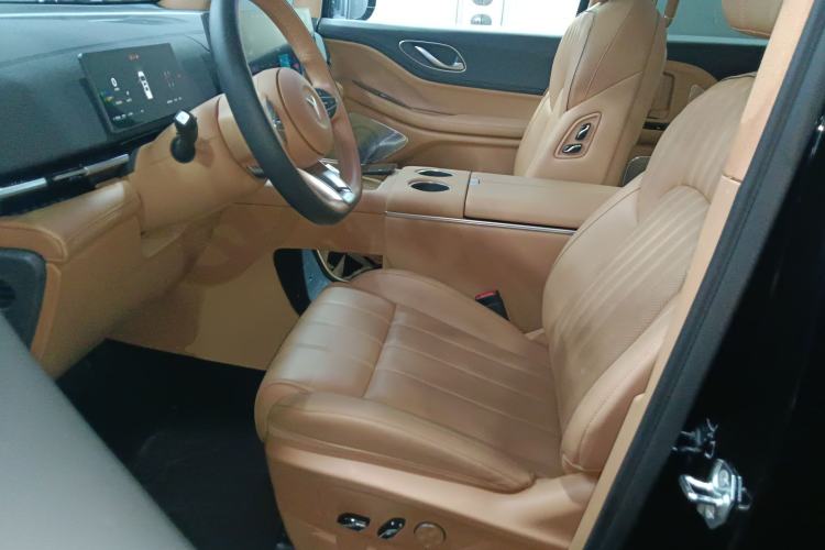 Used VOYAH Dream 2025 PHEV Four-Wheel-Drive Flagship Kunpeng Edition