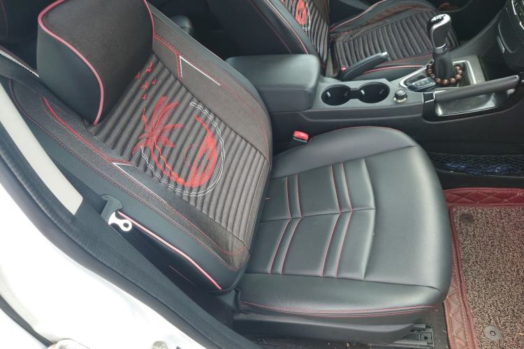 Used Dongfeng Aeolus AX7 2016 1.4T Manual Zhuyue Model Right Front Seat