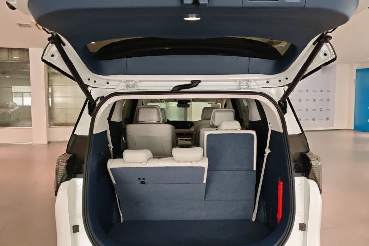 Used Buick GL8 New Energy 2024 Lu Zun Luxury Edition 7-Seater
