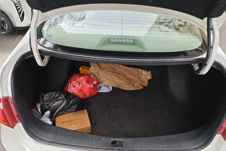 Used Dongfeng Aeolus A60 2016 1.6L Automatic Luxury Model
