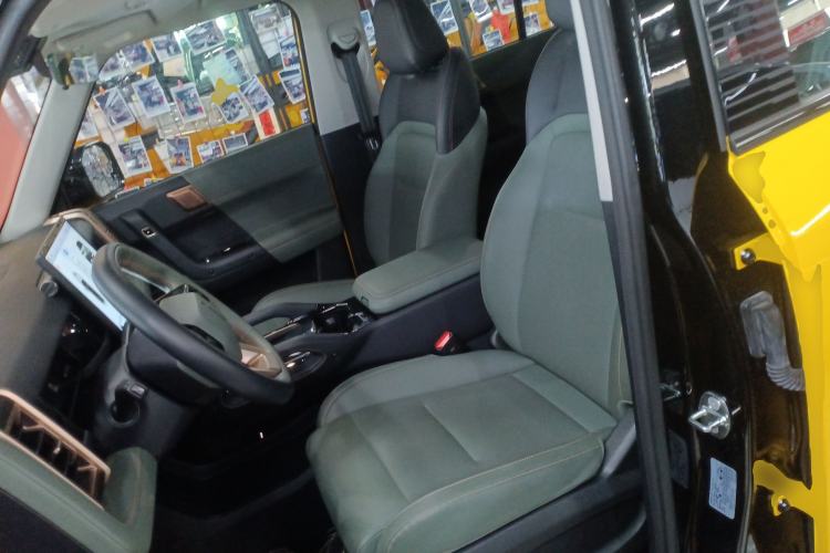 Used iCAR 03 2024 501km Two-Wheel Drive Long-Range Version Left Front Seat