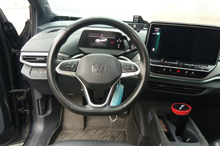 Used Volkswagen ID.4 CROZZ 2021 Long-Range PRO Two-Wheel Drive Version
