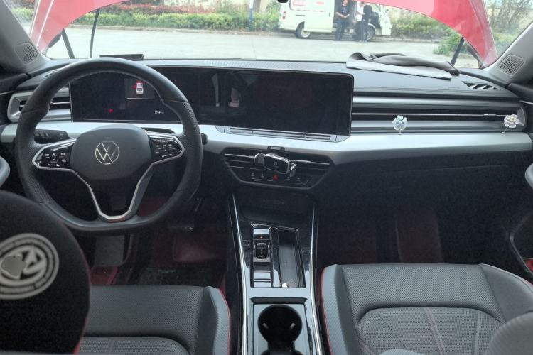 Used Volkswagen Lamando 2023 Lavida L 280TSI DSG Cool & Spicy Edition Interior 2