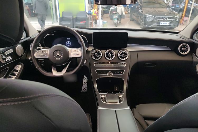 Used Mercedes-Benz C-Class 2021 C 260 L Sport Edition Star Collection Center Console