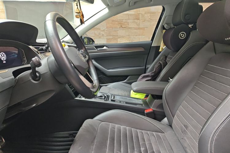 Used Volkswagen Magotan 2020 330TSI DSG Luxury Edition Left Front Seat