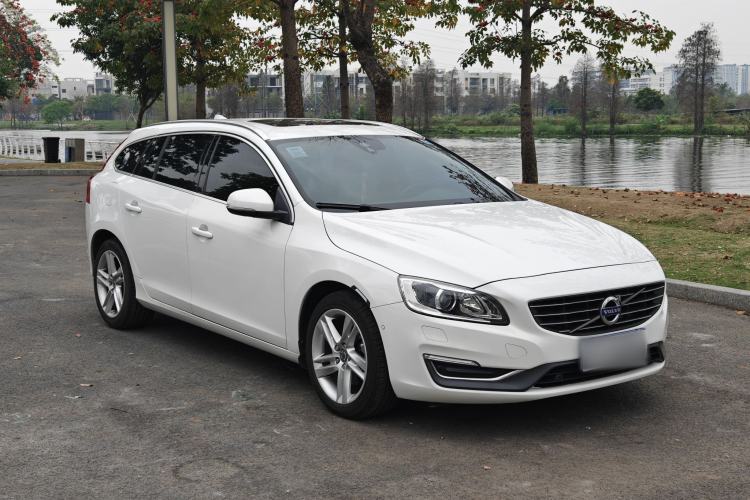 Used Volvo V60 2014 Restyled T5 Zhiya Edition