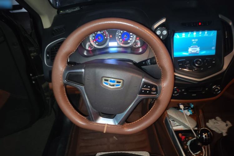 Used Geely Auto Diamond 2016 1.5L Manual Elite Version China IV Standard
