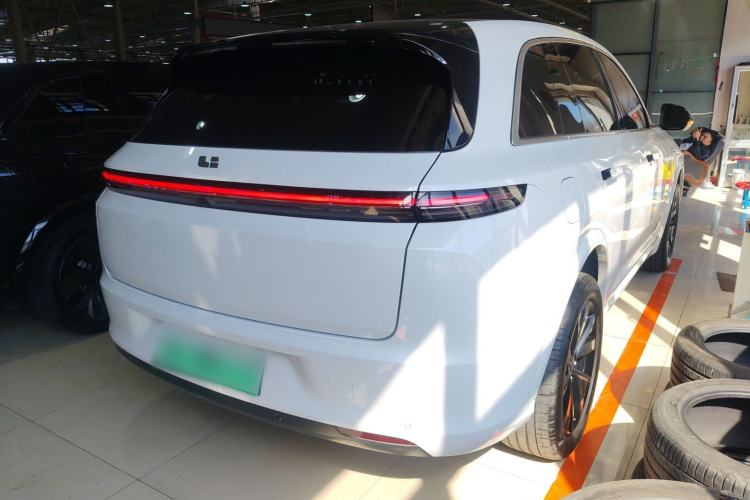 Used Li Auto L7 2023 Pro Model Rear Right 45 Deg